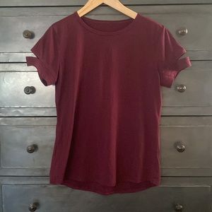 EUC Lorna Jane Tshirt Split Sleeve Shortsleeve Size Small Magenta